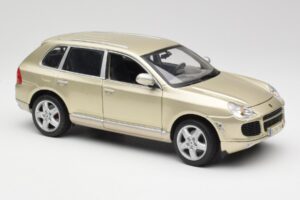 Porsche Cayenne Turbo 955 ベージュ Maisto 1:18 WAP02100113 メタル - 画像 6/8