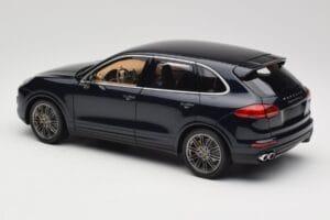 Porsche Cayenne Turbo S 958 Blue Metallic Minichamps 1:18 110064001 メタル - 画像 7/8