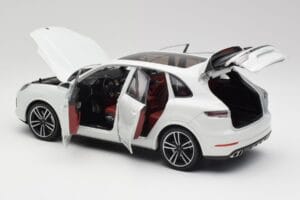 Porsche Cayenne 9YA Turbo ホワイト メタリック Minichamps 1:18 155042560 メタル - 画像 5/8