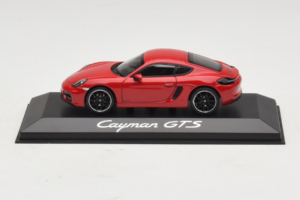 Porsche Cayman 981 GTS レッド Minichamps 1:43 WAP0200150E メタル