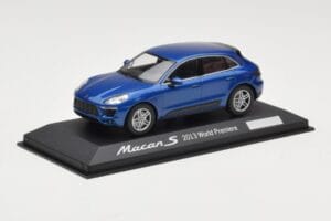 Porsche Macan 95B S ブルー World Premiere Minichamps 1:43 WAP0201550E メタル - 画像 2/4