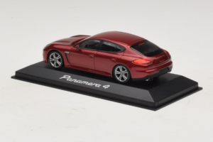 Porsche Panamera 970 4 Red Metallic Minichamps 1:43 WAP0201250E メタル - 画像 3/5