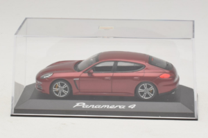 Porsche Panamera 970 4 Red Metallic Minichamps 1:43 WAP0201250E メタル - 画像 4/5