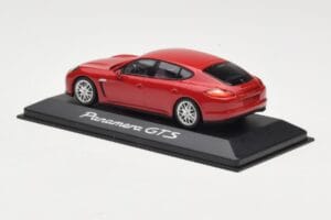 Porsche Panamera 970 GTS レッド Minichamps 1:43 WAP0200230C メタル - 画像 3/4