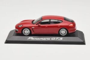 Porsche Panamera 970 GTS レッド Minichamps 1:43 WAP0200230C メタル
