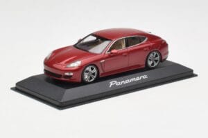 Porsche Panamera 970 レッド Minichamps 1:43 WAP02000119 メタル - 画像 2/4