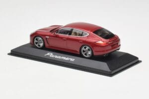 Porsche Panamera 970 レッド Minichamps 1:43 WAP02000119 メタル - 画像 3/4