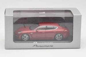 Porsche Panamera 970 レッド Minichamps 1:43 WAP02000119 メタル - 画像 4/4