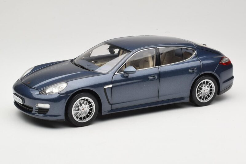 Porsche Panamera 970 S ブルー Minichamps 1:18 WAP02100119 メタル