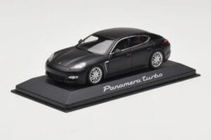 Porsche Panamera 970 Turbo Matt Black Minichamps 1:43 WAP0200270C メタル - 画像 2/4