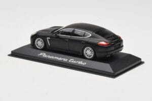 Porsche Panamera 970 Turbo Matt Black Minichamps 1:43 WAP0200270C メタル - 画像 3/4