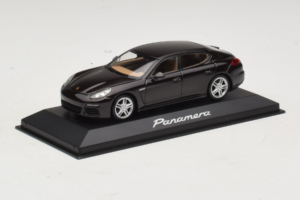 Porsche Panamera 970 Black Metallic Minichamps 1:43 WAP0203900E メタル - 画像 2/5