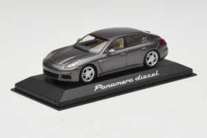 Porsche Panamera 970 Diesel Grey Metallic Minichamps 1:43 WAP0202300E メタル - 画像 2/4