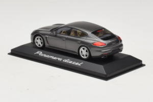 Porsche Panamera 970 Diesel Grey Metallic Minichamps 1:43 WAP0202300E メタル - 画像 3/4