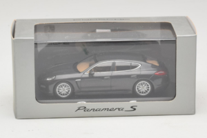Porsche Panamera 970 S Grey Metallic Minichamps 1:43 WAP02000219 メタル - 画像 4/4