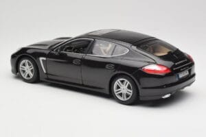 Porsche Panamera Turbo 970 ブラック Maisto 1:18 36197 メタル - 画像 7/8