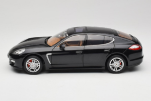 Porsche Panamera 970 Turbo Basalt Black Norev 1:18 WAP02100319 メタル - 画像 4/8