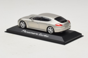 Porsche Panamera 970 Turbo シルバー Minichamps 1:43 WAP02000519 メタル - 画像 3/5