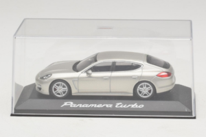 Porsche Panamera 970 Turbo シルバー Minichamps 1:43 WAP02000519 メタル - 画像 4/5