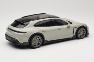 Porsche Taycan Cross Turismo Turbo S Chalk Grey Minichamps 1:18 155069302 メタル - 画像 2/6