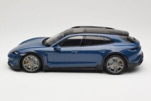 Porsche Taycan J1 Turbo S Cross Turismo ブルー Minichamps 1:18 155069301 メタル - 画像 3/6