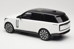 Land Rover Range Rover L460 P530 Autobiography Fuji White GT Spirit 1:18 GT533 レジン - 画像 5/6