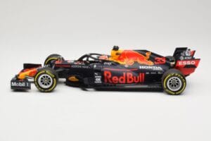 Red Bull Racing RB16 #33 M. Verstappen 3rd Place Styrian GP 2020 Minichamps 1:18 110200233 メタル - 画像 3/6