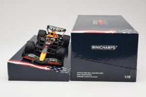 Red Bull Racing RB18 #1 M. Verstappen Winner Austin GP 2022 Minichamps 1:18 113222901 メタル - 画像 6/6