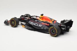 Red Bull Racing RB19 #1 M. Verstappen Winner Monaco GP 2023 Minichamps 1:18 110230701 メタル - 画像 5/6