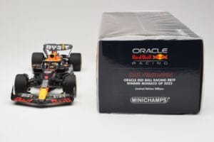 Red Bull Racing RB19 #1 M. Verstappen Winner Monaco GP 2023 Minichamps 1:18 110230701 メタル - 画像 6/6