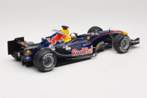 Red Bull RB1 Cosworth #15 C. Klien Red Bull Racing Showcar 2005 Minichamps 1:18 100050085 メタル - 画像 2/7