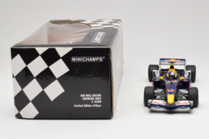 Red Bull RB1 Cosworth #15 C. Klien Red Bull Racing Showcar 2005 Minichamps 1:18 100050085 メタル - 画像 7/7