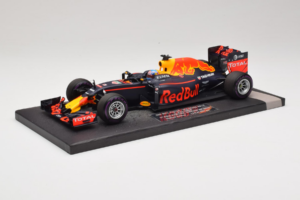 Red Bull RB12 Tag Heuer #3 D. Ricciardo Red Bull Racing 1st Pole Monaco Grand Prix 2016 Minichamps 1:18 117160103 レジン - 画像 2/7