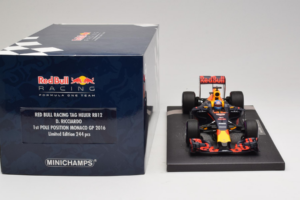Red Bull RB12 Tag Heuer #3 D. Ricciardo Red Bull Racing 1st Pole Monaco Grand Prix 2016 Minichamps 1:18 117160103 レジン - 画像 6/7