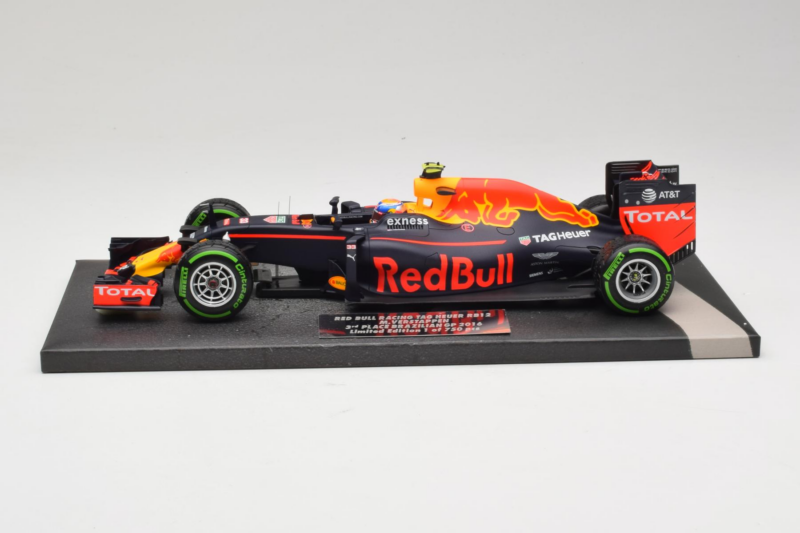 Red Bull RB12 Tag Heuer #33 M. Verstappen Red Bull Racing Showcar 2016 Minichamps 1:18 117161233 レジン