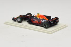 Red Bull RB13 Tag Heuer #33 M. Verstappen 3rd Chinese Grand Prix 2017 Spark 1:43 S5037 レジン - 画像 3/4