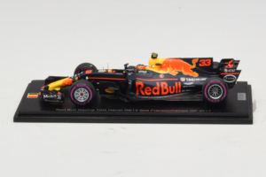 Red Bull RB13 Tag Heuer #33 M. Verstappen Belgian Grand Prix 2017 Spark 1:43 AM33SP8 レジン
