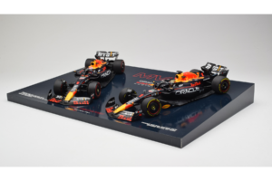 Red Bull RB19 Honda RBPT #1 M. Verstappen Oracle Red Bull Racing Qatar Grand Prix World Champion 2023 Minichamps 1:18 1122318 - 画像 2/6