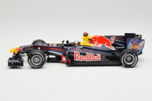 Red Bull RB6 Renault #5 S. Vettel Red Bull Racing Brazilian Grand Prix Winner 2010 Minichamps 1:18 110100205 メタル - 画像 3/7