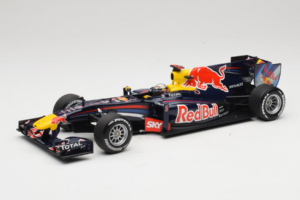 Red Bull RB6 Renault #5 S. Vettel Red Bull Racing Brazilian Grand Prix Winner 2010 Minichamps 1:18 110100205 メタル