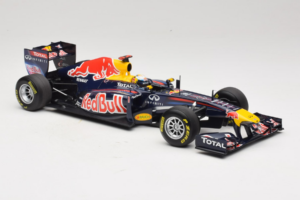 Red Bull RB7 Renault #1 S. Vettel Red Bull Racing World Champion 2011 Minichamps 1:18 110110001 メタル - 画像 4/6