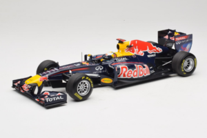 Red Bull RB7 Renault #1 S. Vettel Red Bull Racing World Champion 2011 Minichamps 1:18 110110001 メタル