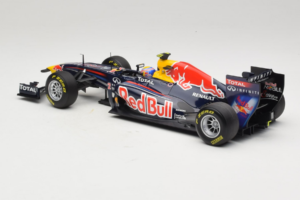 Red Bull RB7 Renault #2 M. Webber Red Bull Racing Showcar 2011 Minichamps 1:18 110110002 メタル - 画像 5/7