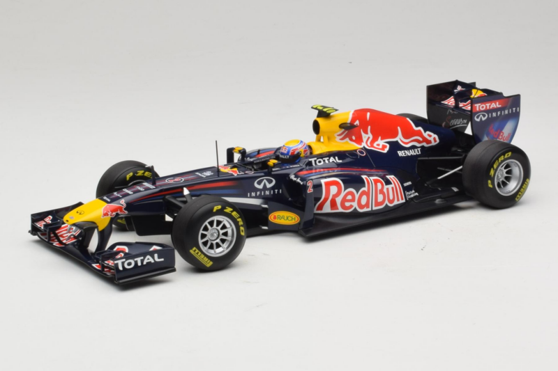 Red Bull RB7 Renault #2 M. Webber Red Bull Racing Showcar 2011 Minichamps 1:18 110110002 メタル