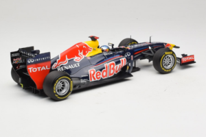 Red Bull RB8 Renault #1 S. Vettel Red Bull Racing Showcar 2012 Minichamps 1:18 110120071 メタル - 画像 2/7