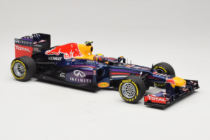 Red Bull RB9 Renault #2 M. Webber Infiniti Red Bull Racing Showcar 2013 Minichamps 1:18 110130072 メタル - 画像 4/6