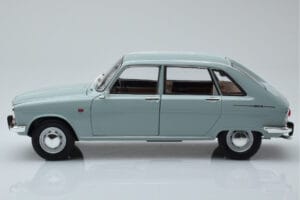 Renault 16 ライトブルー Norev 1:18 185131 メタル - 画像 4/8