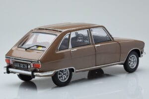 Renault 16 TX メタリック ベージュ Norev 1:18 185364 メタル - 画像 3/8