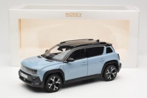 Renault 4 E-Tech Electric Cloud Blue Norev 1:18 185521 メタル - 画像 8/8