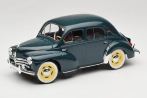 Renault 4CV グリーン Solido 1:18 8047 メタル